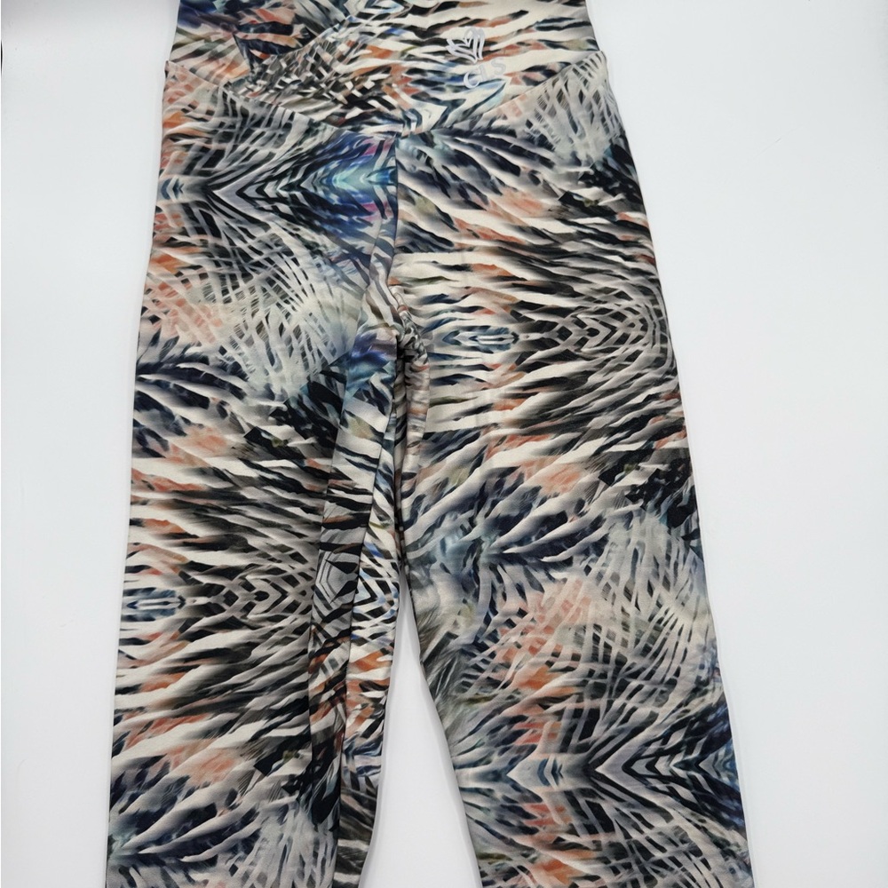 CLS SPORTSWEAR Abstract Patterned Leggings